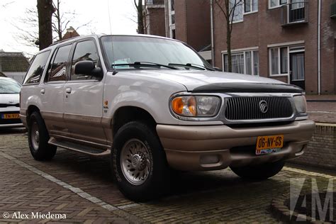 Mercury Mountaineer First Generation (1996 – 2001) – 